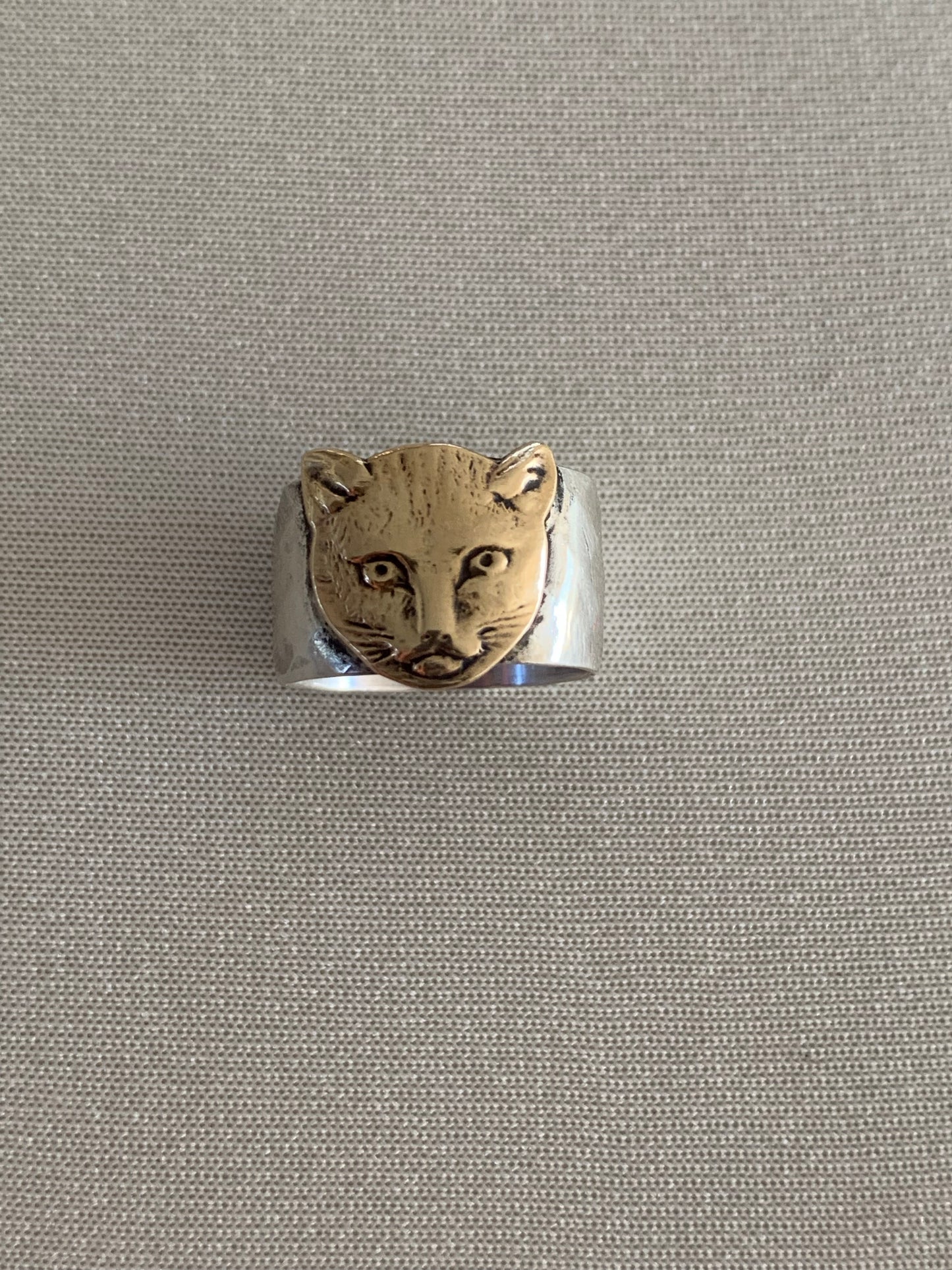 Cat Ring